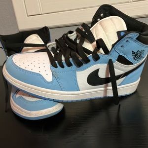 Air Jordan 1 university blue